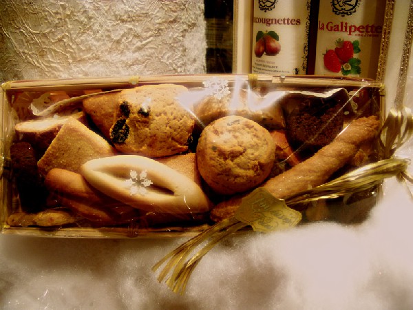 Idée présentation : panier de biscuits pour vos cadeaux...